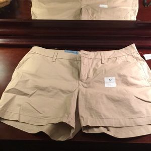 Old Navy Khaki 5” shorts